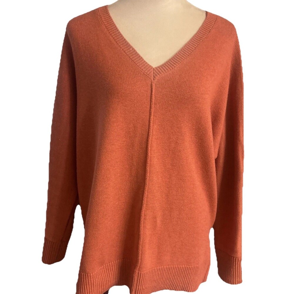 Tahari Women M  Cotton Blend Rust  Knit Pullover V Neck  Dolman Sleeves Sweater